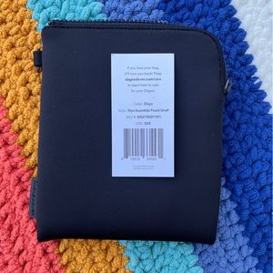 NWT Dagne Dover Skye Essentials Pouch in Onyx Neoprene